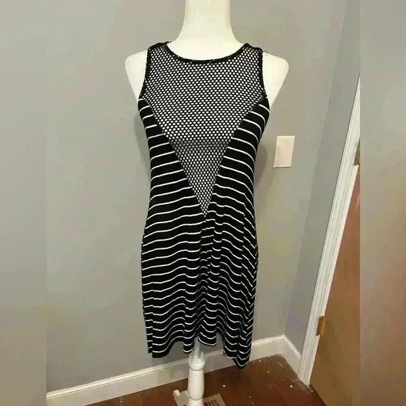 Lily Bleu Beach Dress cover up size small - Picture 1 of 7